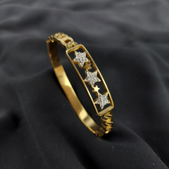 Kadın Zirkon Taşlı Yıldız Altın Rengi Çelik Bileklik