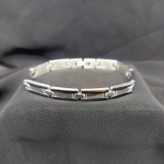 Erkek Gümüş ve Siyah Renk Çelik Bileklik