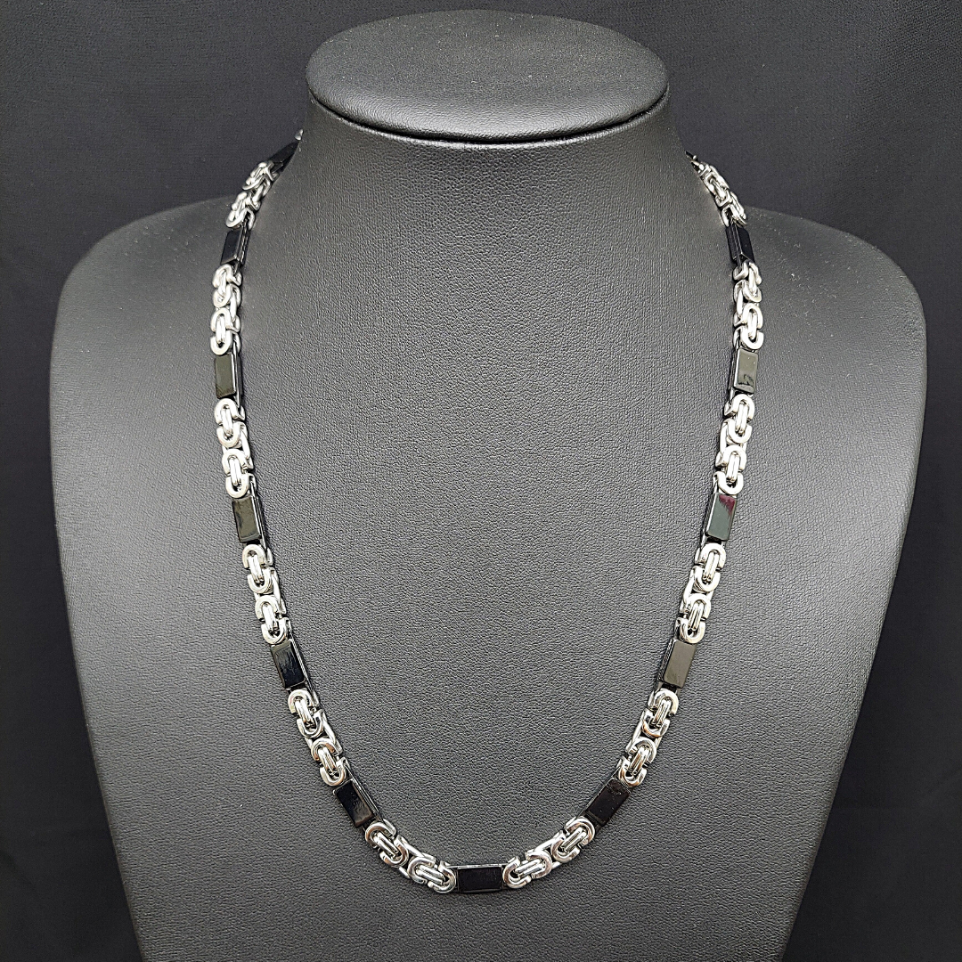 Erkek Gümüş ve Siyah Renk Çelik Kolye