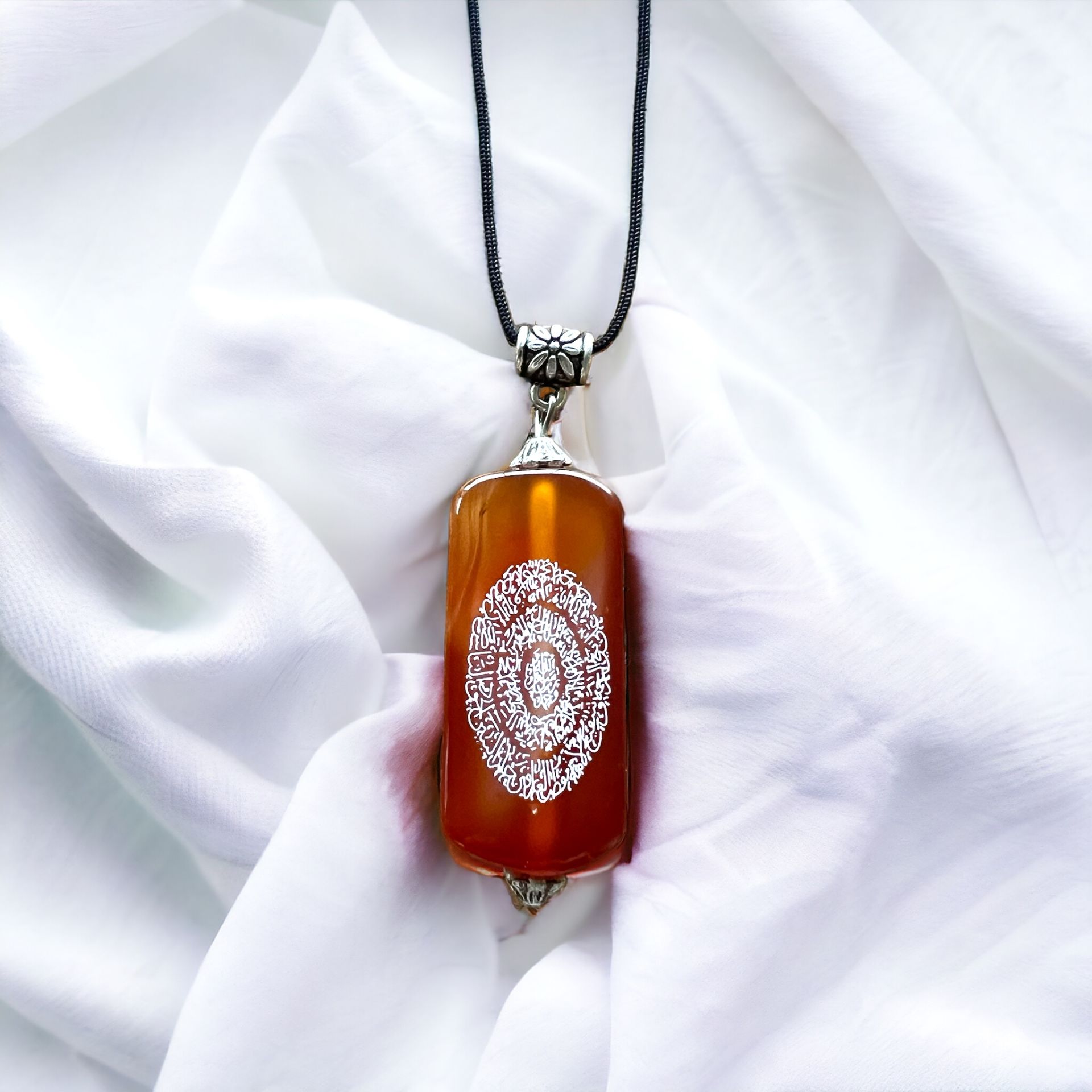 Yemen Zırhı Hilye-i Şerif Akik Taşı Dualı Doğal Taş Kolye